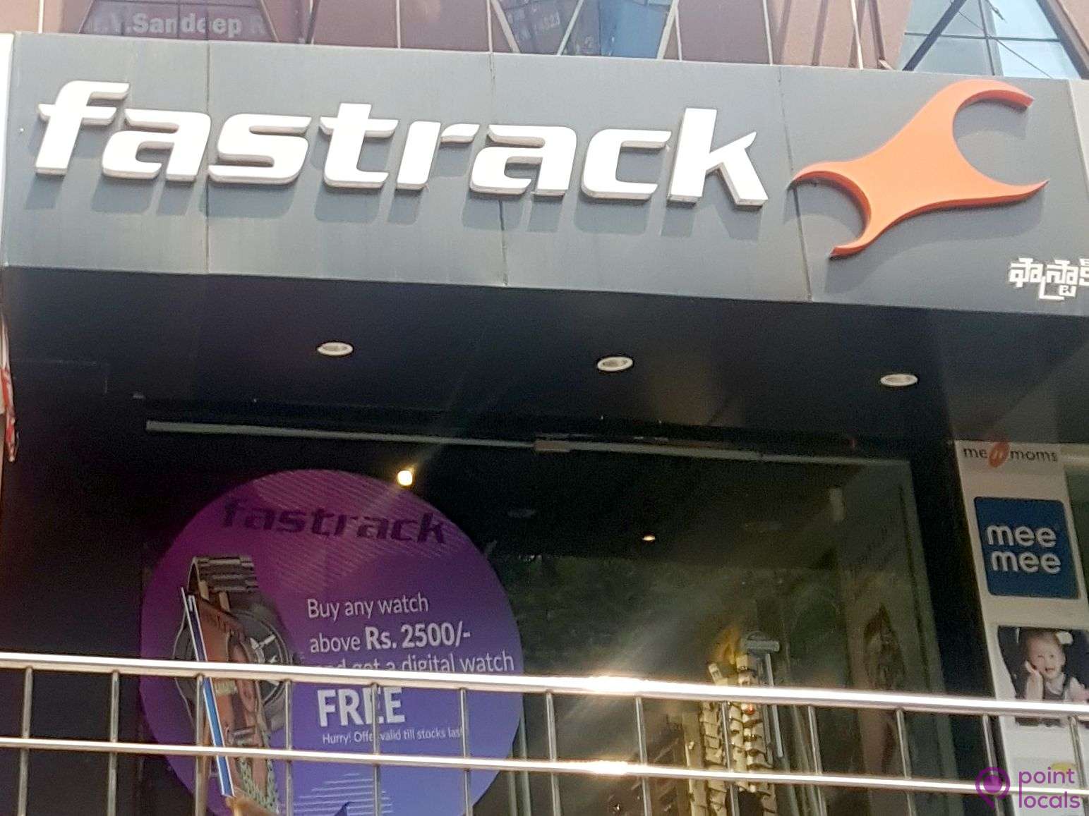 Fastrack showroom clearance near by me