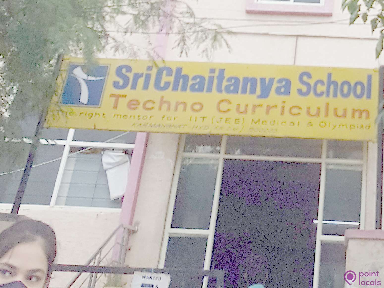 How to get to Sri Chaitanya Techno School And PU College in Rajajinagar in  Sri Ram Mandir by Bus or Metro?